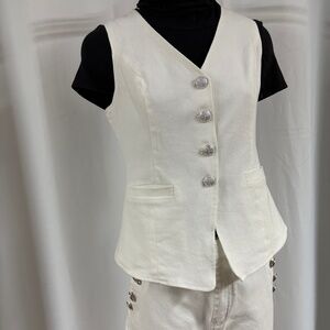 FREE MARKET WHITE FULLY LINED VEST SILVER BUTTONS JR L